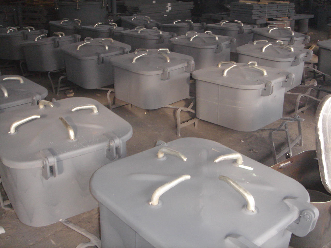 steel hatch cover.JPG